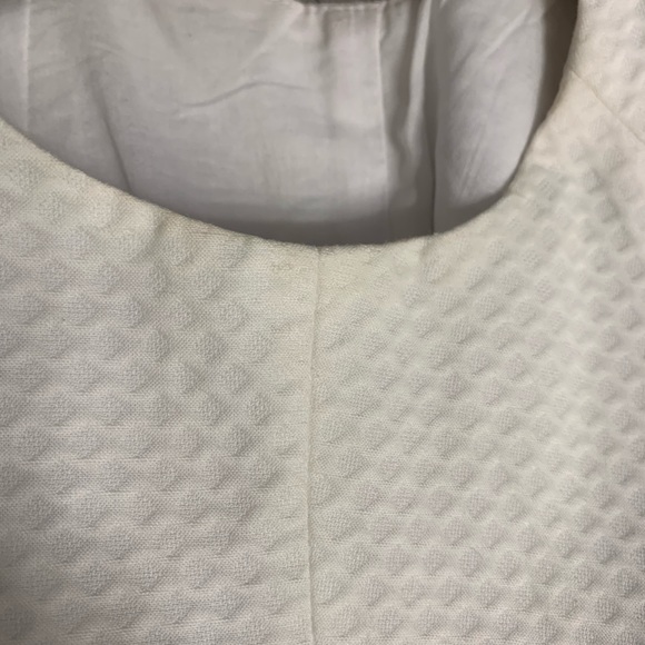 White and gold Lilly Pulitzer Janice size 2 - Picture 4 of 6